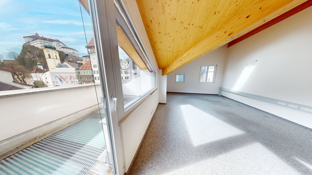 Büro 2 mit Festungsblick